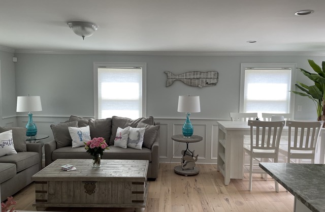 NEW LISTING- Cozy Falmouth Cape Escape