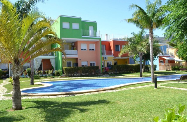 Cozy family apartment with terrace and pool in El Verger