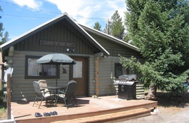 Yellowstone nur eine Minute entfernt Tolle gemütliche Familienhütte!