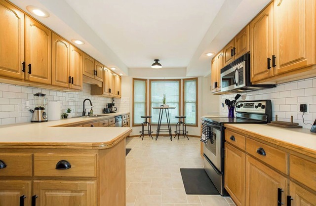 Cozy Family Fav/4bdrm2king sleeps 12