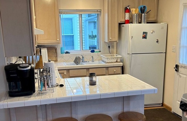 Cozy, family-friendly cottage with comfortable appointments in a great community