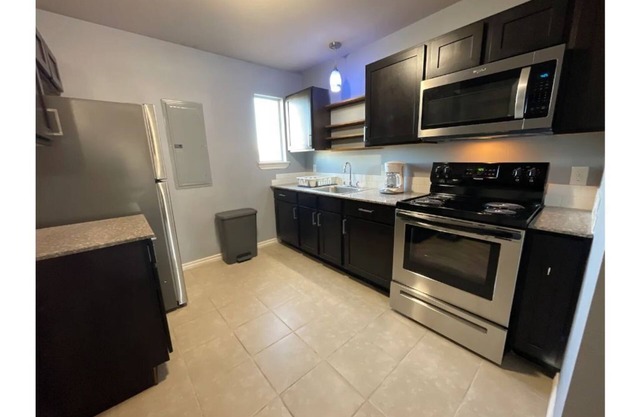 Cozy Family Friendly, Close to Fort Sill/Hospital
