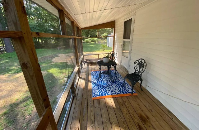 Cozy Farm Cottage in the DMV