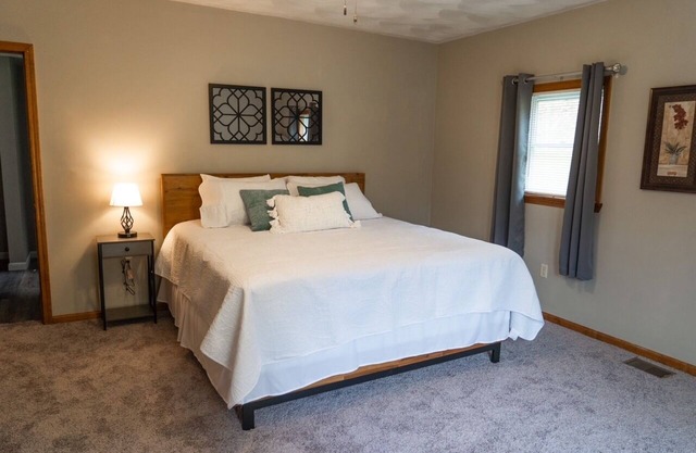 Cozy farm stay near wedding venue Peaceful location