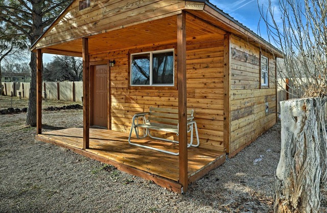 Gemütliche Fillmore Studio Cabin in der Nähe von Fishlake Forest!