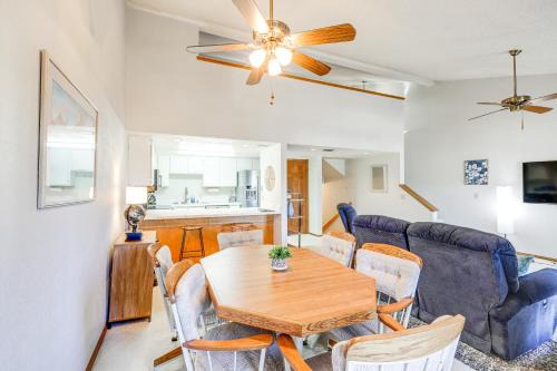 Cozy Flagstaff Retreat with Balcony and Mtn View!
