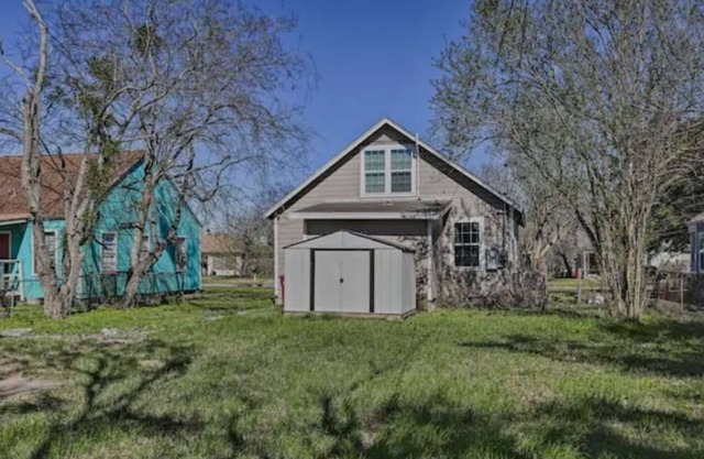 Cozy Freeport Abode Near Boating