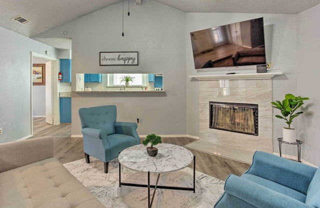 Cozy Garland Home 20 Mi to Downtown Dallas