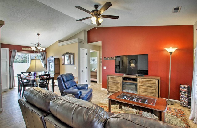 NEU! Cosy Home w / Yard & Patio, 4 Mi zum Hayden Lake