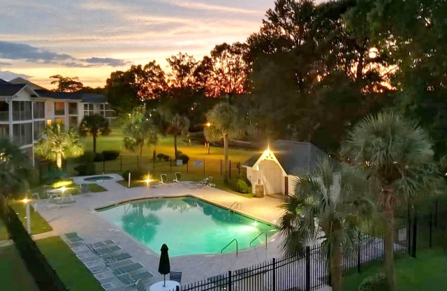 Cozy Golf Retreat w/ Pools, Hot Tub & Balcony!