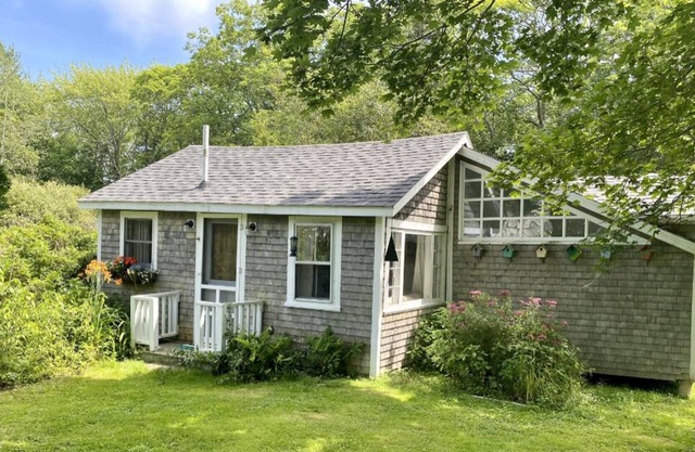 Cozy Guest House in Midcoast Maine - Dock Access!