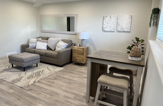 Cozy Guest Suite in Lake Country