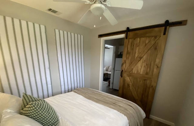 Cozy Guesthouse In The County