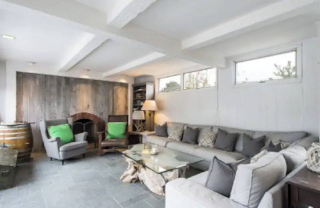 Cozy Hamptons Beach House 1 Block from the Beach!