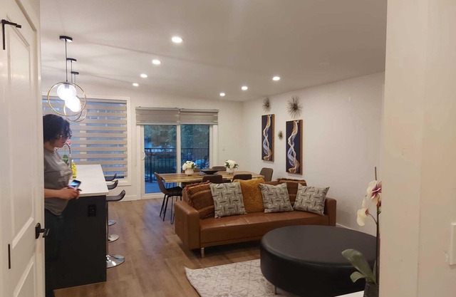 Cozy Haven in Glenbrook close to downtown
