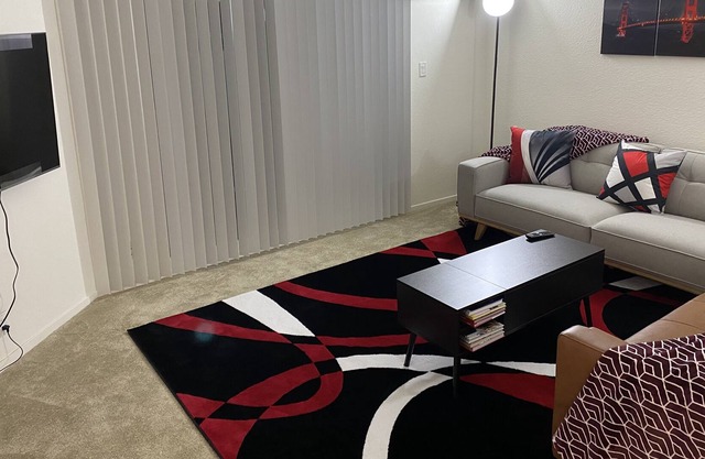 "Cozy Haven: Your Urban Retreat"