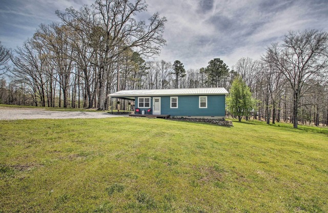 Cozy Hideaway Near Lake Ouachita & Hot Springs!