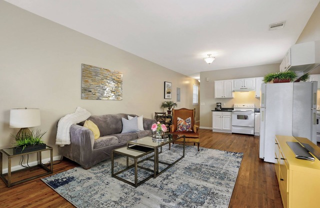 Cozy Historic House 10 minutes to French Quarter