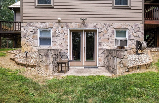 Cozy Hiwassee Vacation Rental w/ Yard