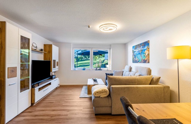 Ferienwohnung -Nordhelle mit Blick auf die Nordhelle, mit Terrasse und Wi-Fi