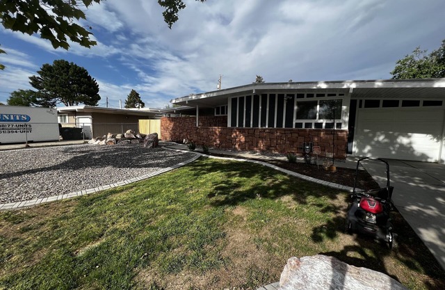 Cozy home centrally located
