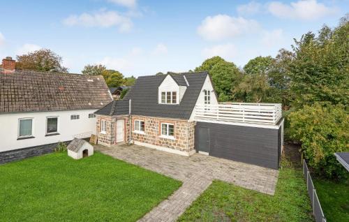 Cozy Home In Ebeltoft With Wifi