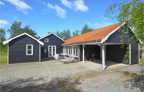 Cozy Home In Ebeltoft With Sauna