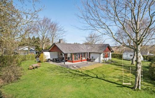 Cozy Home In Farsø With Wifi