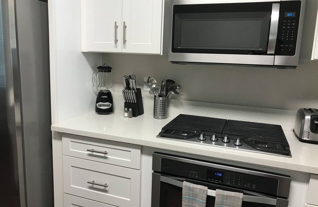 Cozy home in Fresno. Enjoy your stay!