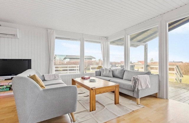 Gemütliches Haus in Glesborg mit Küche