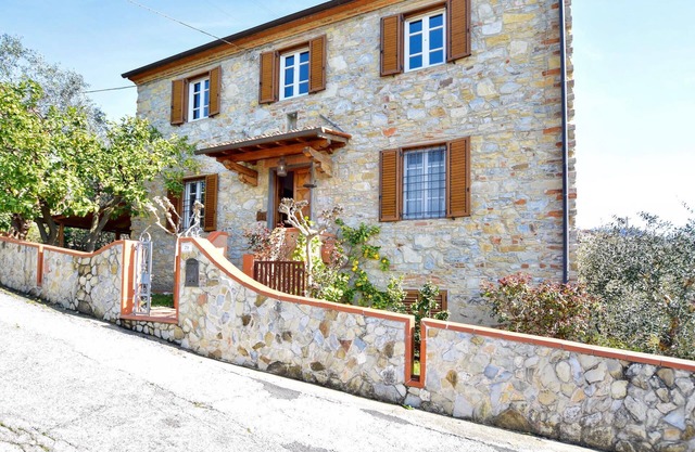 Schönes Haus in Massarosa mit WLAN