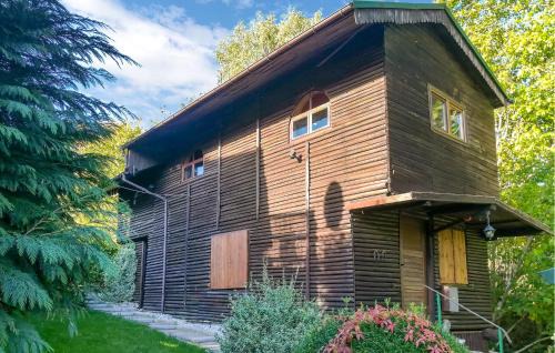 Cozy Home In Stara Dobrzyca With Wifi