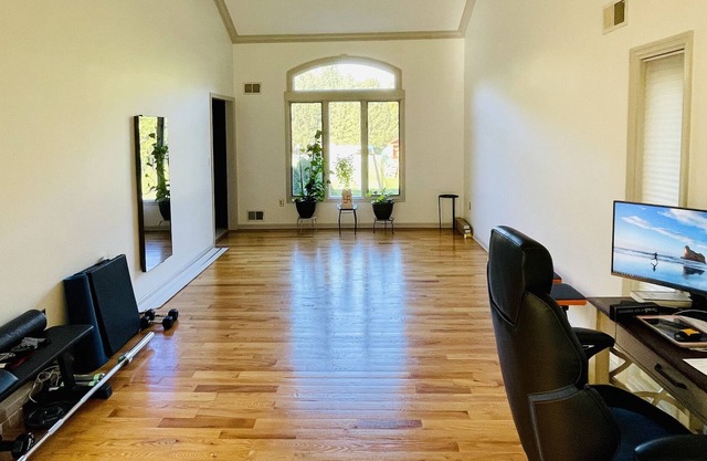 Cozy Home in Prime Location