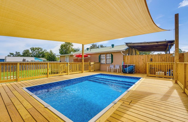 Cozy Home Near Bay Access in Panama City!