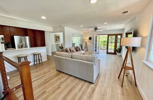 Cozy Home near Beach/Racetrack