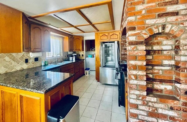 cozy home near the beach, walk to the Naval Base Port Hueneme