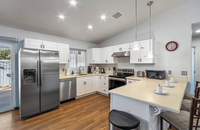 Cozy home Near Wineries & Outdoor Adventures