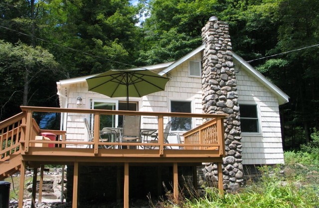 Gemütliches Haus auf 58 private Acres mit zwei Brooks