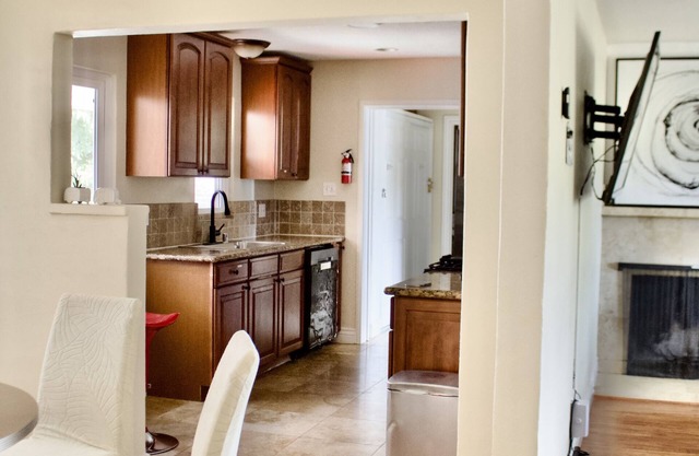 Serenity Home 4BR RV Parking Entertainer Welcome…