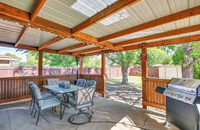 Cozy Home w/Fire Pit: Drive to Palo Duro Canyon!