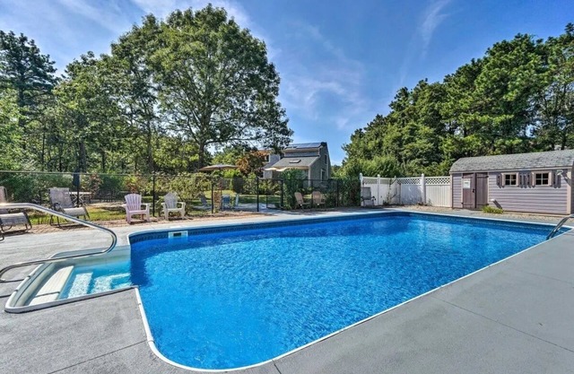 Cozy Home w/ Private Pool, Game Room and Fire Pit
