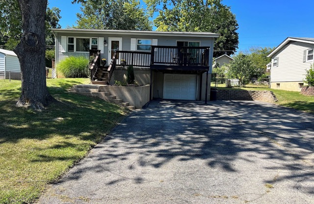 Cozy home with great outdoor space to relax, bbq or play with your fur baby.