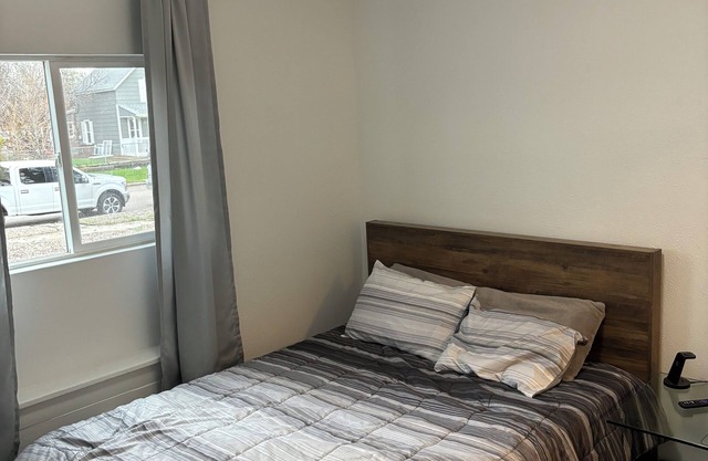 Cozy house in peaceful Great Falls with WiFi, AC