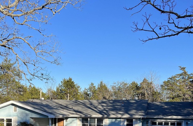 Cozy House with a short walk to Lake Norfork