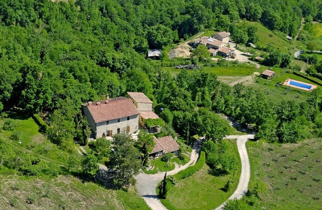 Cozy apartment in a beautiful vacation farm