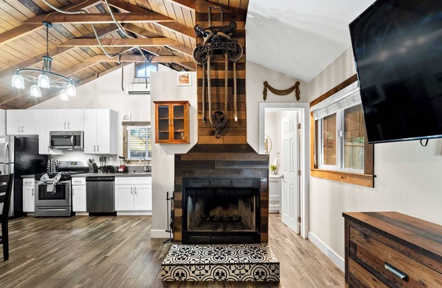 Cozy Julian Retreat with Playful Kids' Loft