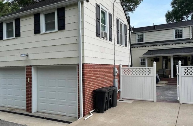 Cozy Kanawha City Apartment!