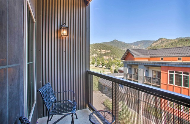 Cozy Kellogg Condo - Ski at Silver Mountain Resort