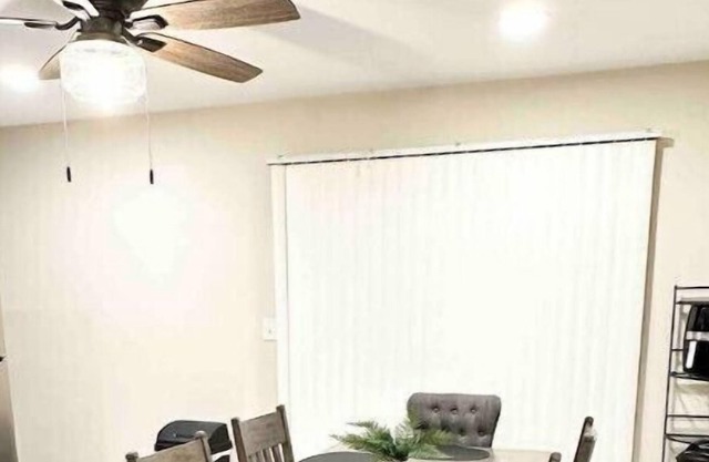 Cozy King 4/2b great for family, work & groups