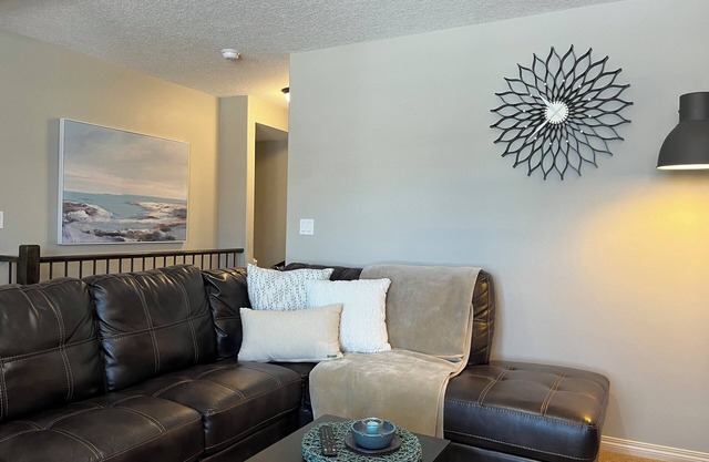 Cozy Lake Getaway - No Cleaning Fee!